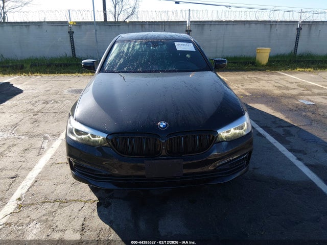 WBAJA9C56KB388594 BMW 530e Iperformance