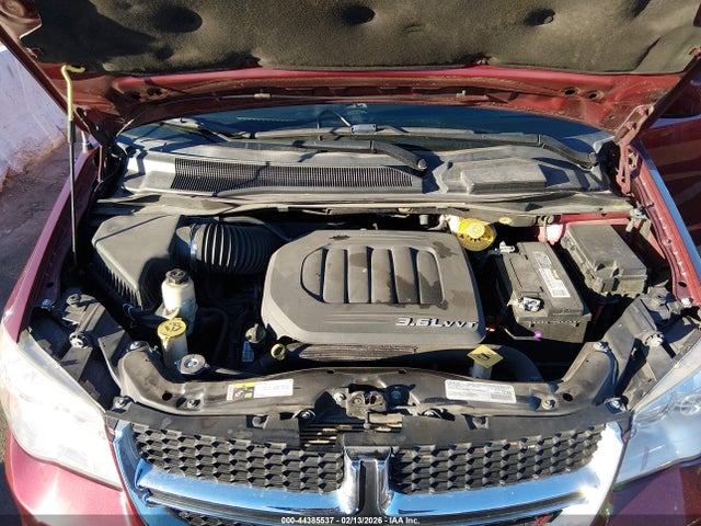 2C4RDGCG3JR266598 Dodge Grand Caravan Sxt