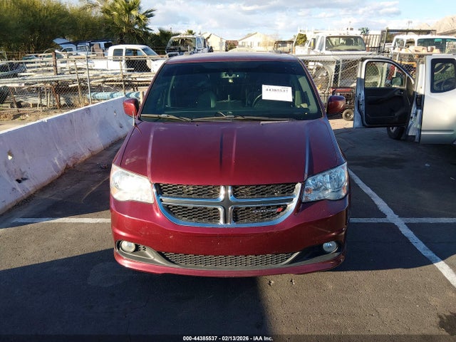2C4RDGCG3JR266598 Dodge Grand Caravan Sxt