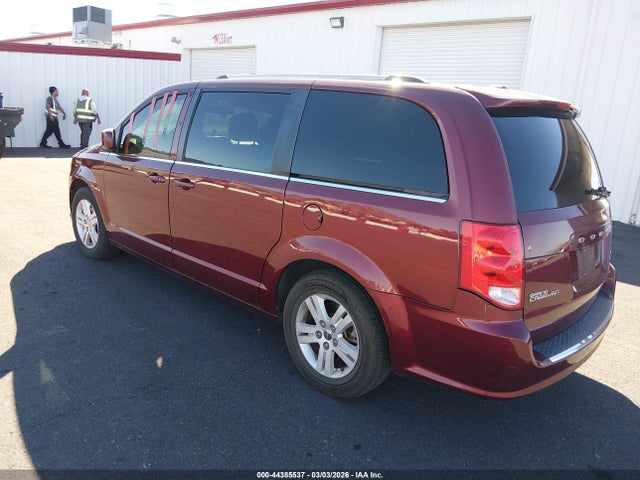 2C4RDGCG3JR266598 Dodge Grand Caravan Sxt