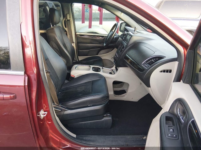 2C4RDGCG3JR266598 Dodge Grand Caravan Sxt