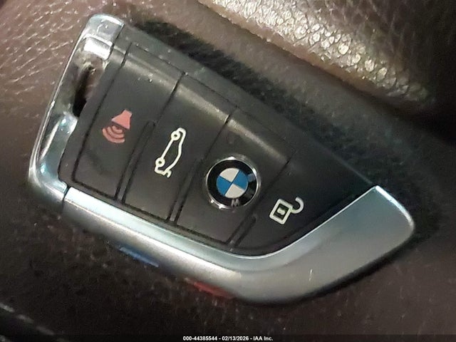 2017 BMW X5 5UXKR0C30H0V73883 Photo 10