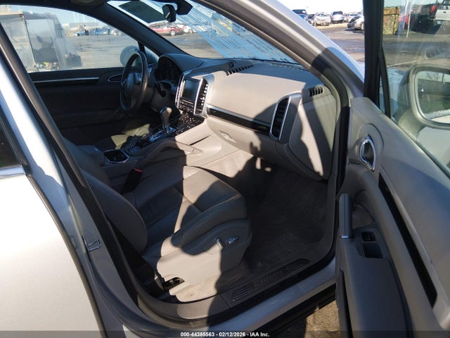 2014 PORSCHE CAYENNE WP1AB2A2XELA56171 Photo 4