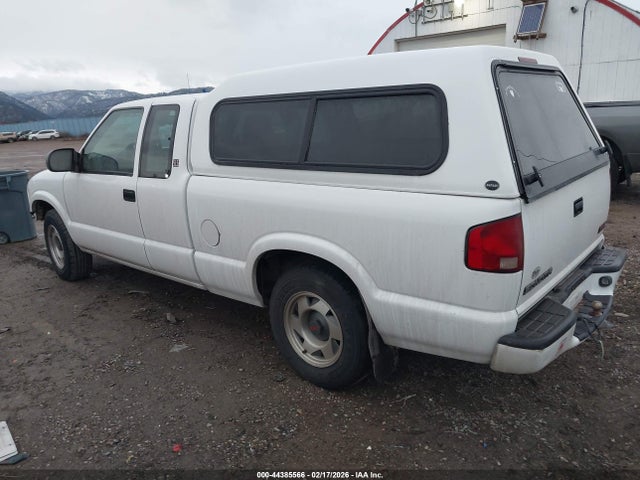 44385566 :رقم المزاد ، 1GTCS1953Y8288279 vin ، 2000 Gmc Sonoma Sls مزاد بيع