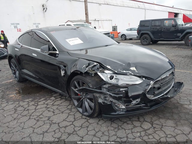 2014 TESLA MODEL S 5YJSA1H10EFP61211