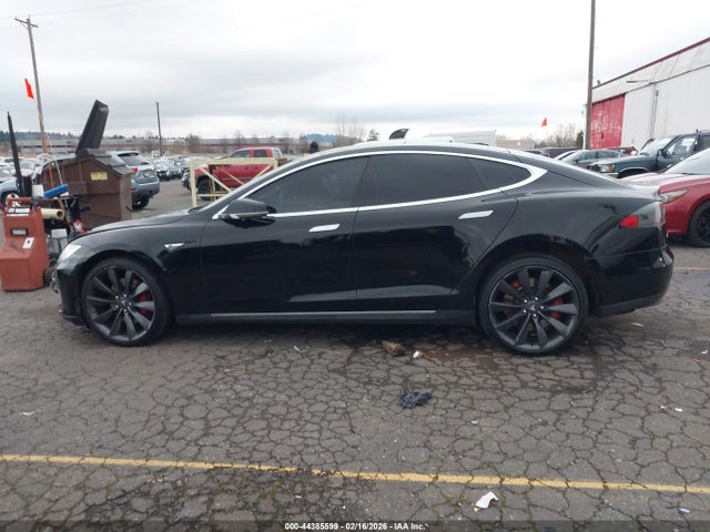 Продажа на аукционе авто 2014 Tesla Model S P85, vin: 5YJSA1H10EFP61211, номер лота: 44385599