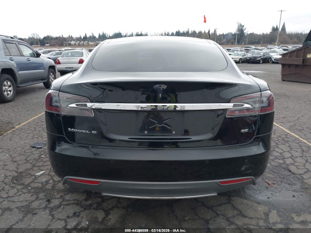 Продажа на аукционе авто 2014 Tesla Model S P85, vin: 5YJSA1H10EFP61211, номер лота: 44385599