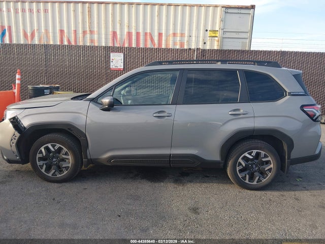 Subaru Forester Premium 2025 JF2SLDBC6SH539386 Image 14