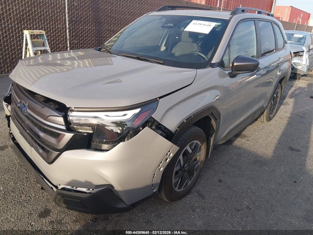 Subaru Forester Premium 2025 JF2SLDBC6SH539386 Image 2