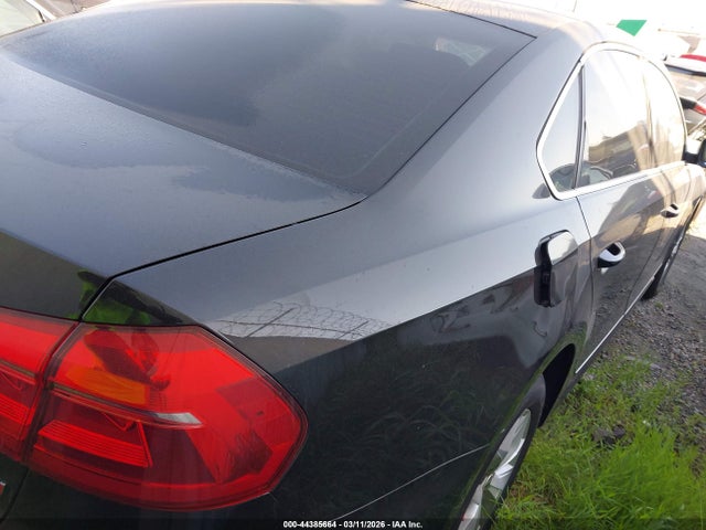 1VWAT7A37GC043737 Volkswagen Passat 1.8t S