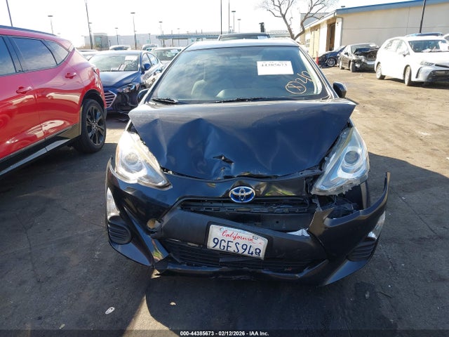 JTDKDTB37G1117679 Toyota Prius C One