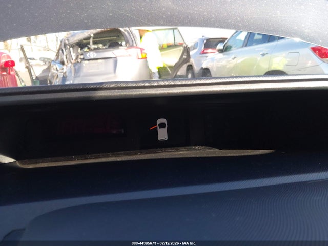 JTDKDTB37G1117679 Toyota Prius C One