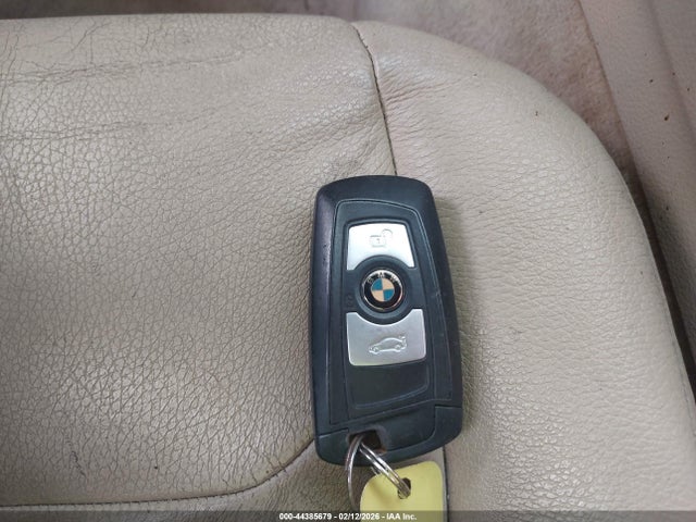 44385679 :رقم المزاد ، WBA3A5G55DNP21302 vin ، 2013 Bmw 328i مزاد بيع