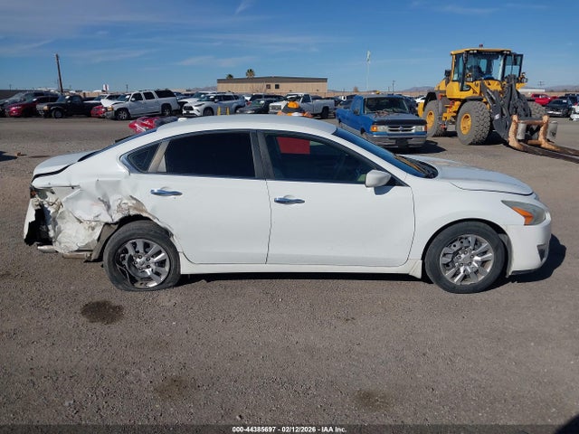 Nissan Altima 2.5 S 2015 1N4AL3AP3FC249429 Image 13