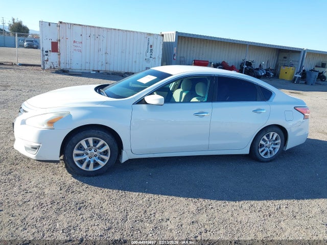 Nissan Altima 2.5 S 2015 1N4AL3AP3FC249429 Image 14