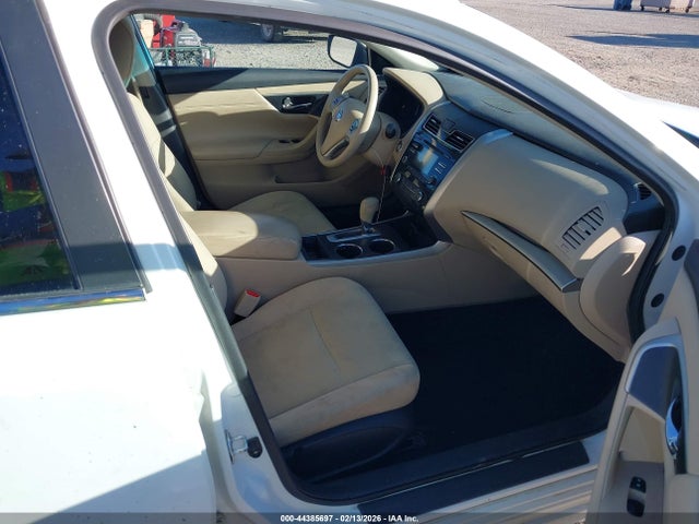 Nissan Altima 2.5 S 2015 1N4AL3AP3FC249429 Image 5