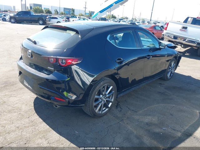 Aukcja sprzedaży 2023 Mazda Mazda3 2.5 S Preferred, vin: JM1BPALM6P1614404, numer aukcji: 44385698