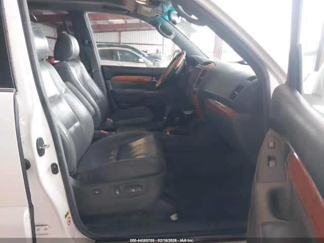 2005 LEXUS GX 470 JTJBT20X650076609 Photo 4