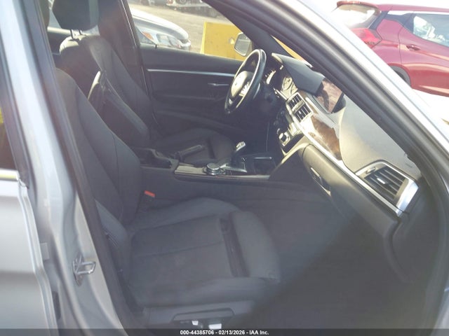 2017 BMW 330I WBA8B9G36HNU51897 Photo 4