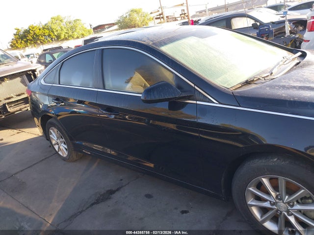 Hyundai SONATA SE 2019 5NPE24AF6KH744864 Image 13