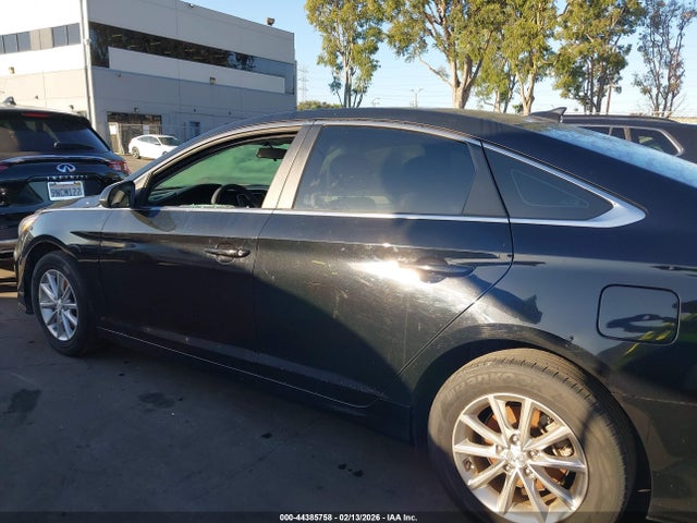 Hyundai SONATA SE 2019 5NPE24AF6KH744864 Image 14