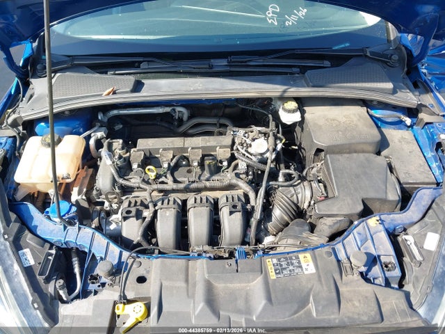 1FADP3M21JL230582 Ford FOCUS SEL