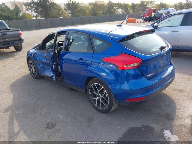 1FADP3M21JL230582 Ford FOCUS SEL