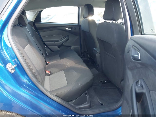 1FADP3M21JL230582 Ford FOCUS SEL