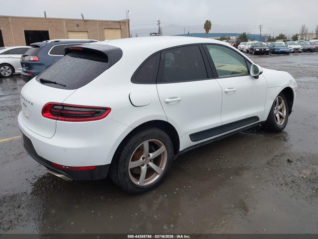 2017 PORSCHE MACAN WP1AA2A54HLB05351 Photo 3