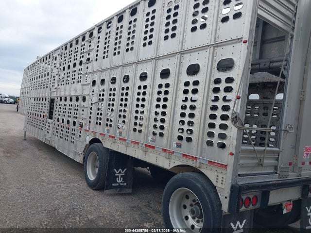 Aukcja sprzedaży 2017 Wilson Trailer Co Livestock Trailer, vin: 1W16532A7H5551372, numer aukcji: 44385785