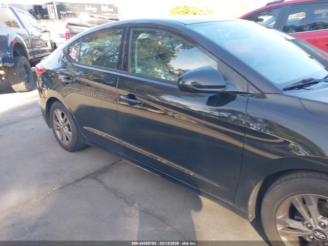 5NPD84LF5HH066236 Hyundai ELANTRA SE