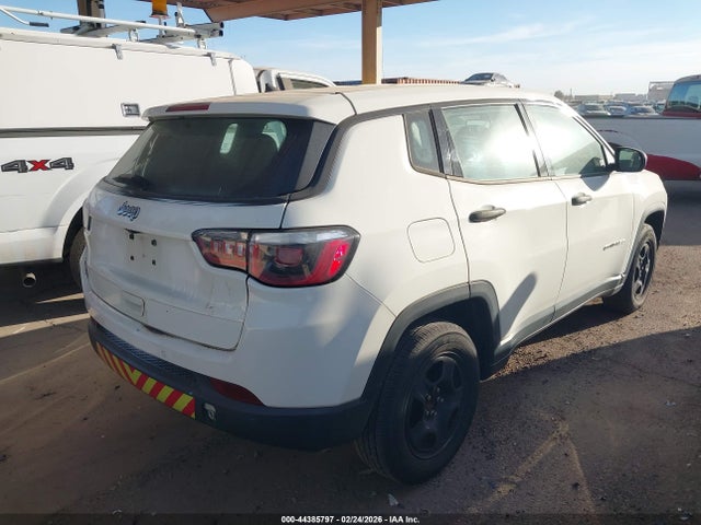 3C4NJCAB0JT263288 Jeep Compass Sport Fwd