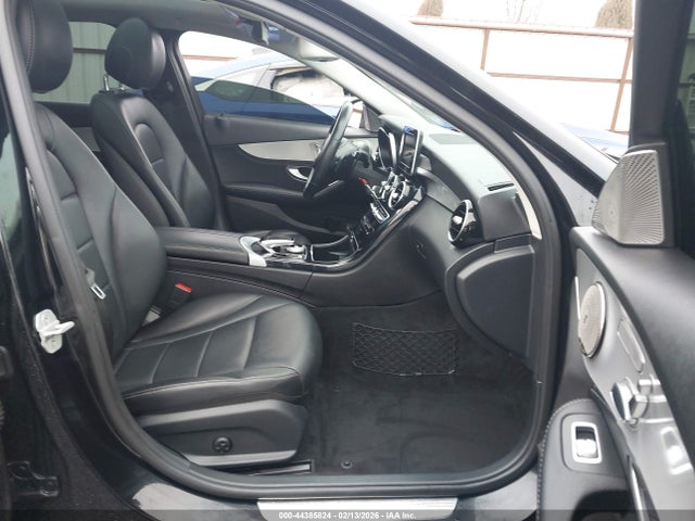 55SWF4KB6GU109247 Mercedes-Benz C 300 4matic