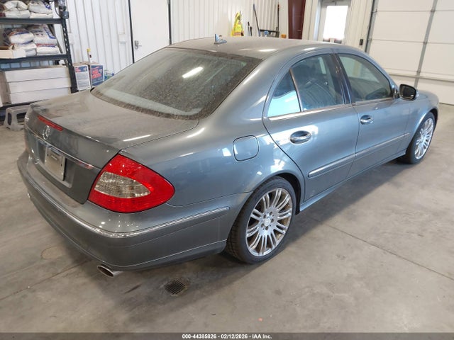 2008 MERCEDES-BENZ E 550 WDBUF72X18B208549 Photo 3