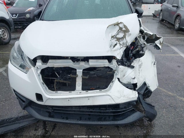 3N1CP5CU6JL519209 Nissan KICKS SV