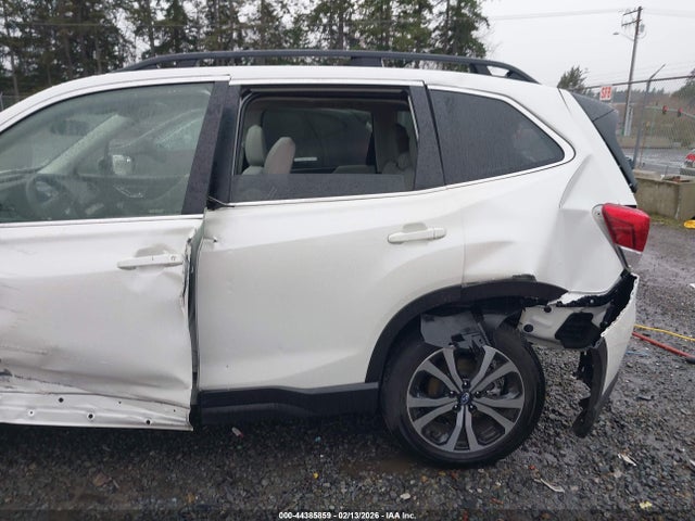 JF2SKAKC9RH471242 Subaru Forester Limited