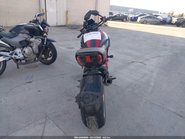ZDM13BSW5FB025843 Ducati Diavel