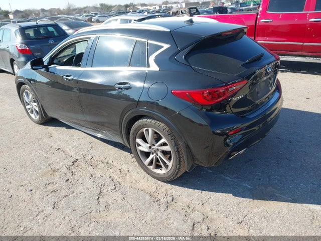 Продаж на аукціоні авто 2018 Infiniti Qx30 Luxe, vin: SJKCH5CP8JA004981, номер лоту: 44385874