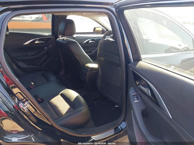 Продаж на аукціоні авто 2018 Infiniti Qx30 Luxe, vin: SJKCH5CP8JA004981, номер лоту: 44385874