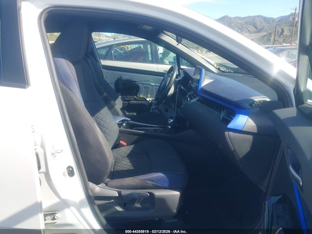 NMTKHMBXXMR133661 Toyota C-HR XLE
