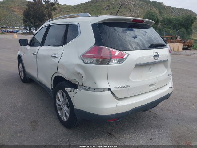 44385929 :رقم المزاد ، JN8AT2MV2GW132377 vin ، 2016 Nissan Rogue Sv مزاد بيع