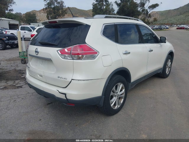 44385929 :رقم المزاد ، JN8AT2MV2GW132377 vin ، 2016 Nissan Rogue Sv مزاد بيع