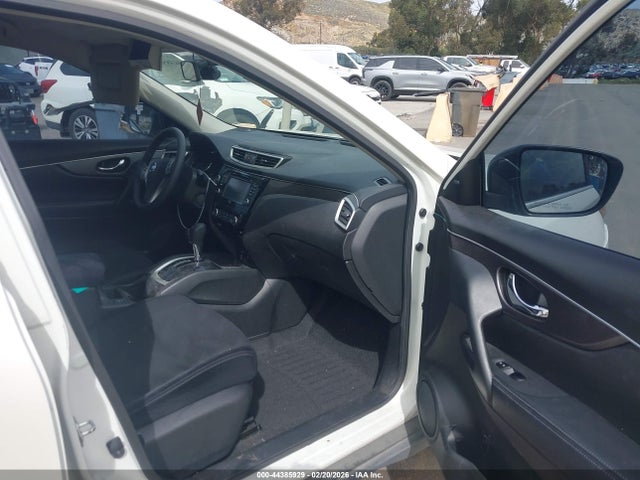 44385929 :رقم المزاد ، JN8AT2MV2GW132377 vin ، 2016 Nissan Rogue Sv مزاد بيع