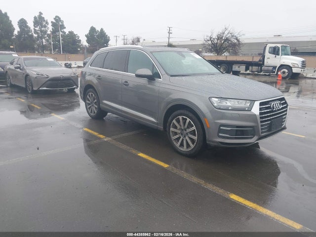 2017 AUDI Q7 WA1LAAF76HD038240 Photo 0