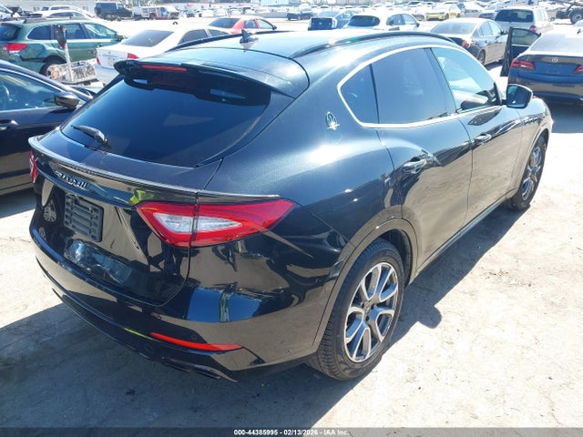 ZN661YUS0HX234111 Maserati LEVANTE S