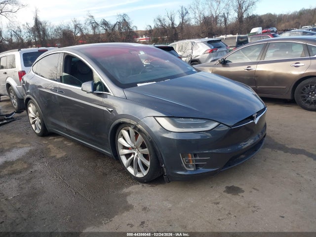 2017 TESLA MODEL X 5YJXCDE29HF050268 Photo 0