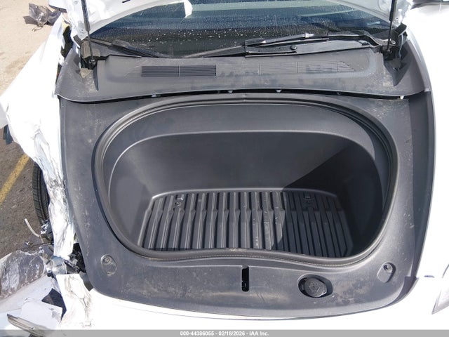 2026 Tesla Model 3 Premium All-wheel Drive მანქანა იყიდება აუქციონზე, vin: 5YJ3E1EB5TF121532, აუქციონის ნომერი: 44386055