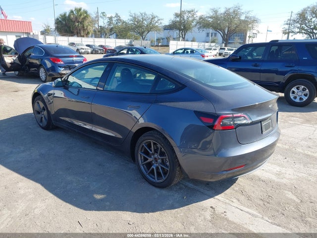 2023 TESLA MODEL 3 5YJ3E1EA2PF711605 Photo 2