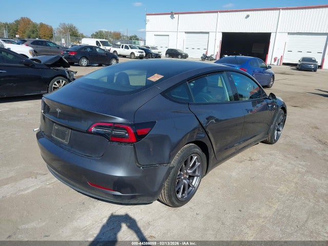 2023 TESLA MODEL 3 5YJ3E1EA2PF711605 Photo 3