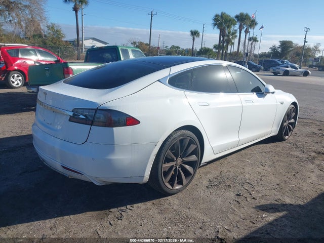 Продаж на аукціоні авто 2014 Tesla Model S P85, vin: 5YJSA1H16EFP49385, номер лоту: 44386070